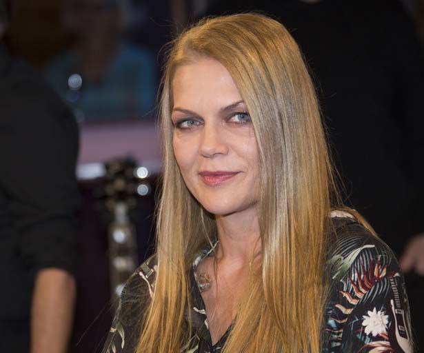 Anna Loos: "Mädchen dürfen sich nichts gefallen lassen"