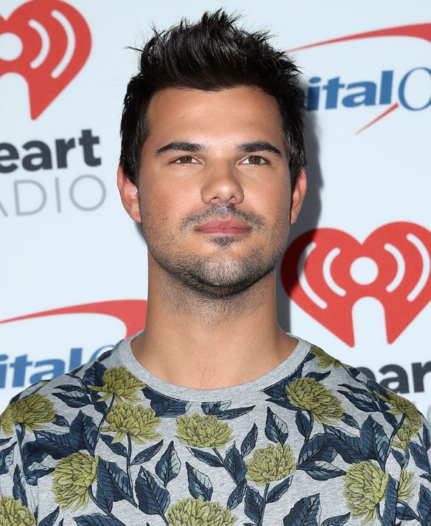 Taylor Lautner in tiefer Trauer