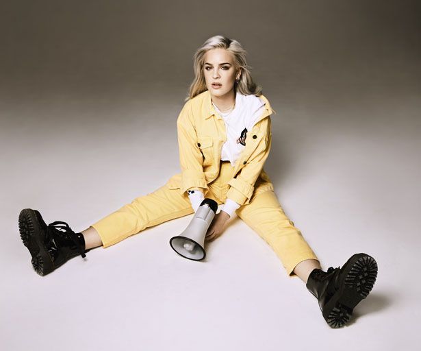 Briten-Sensation Anne-Marie outet sich