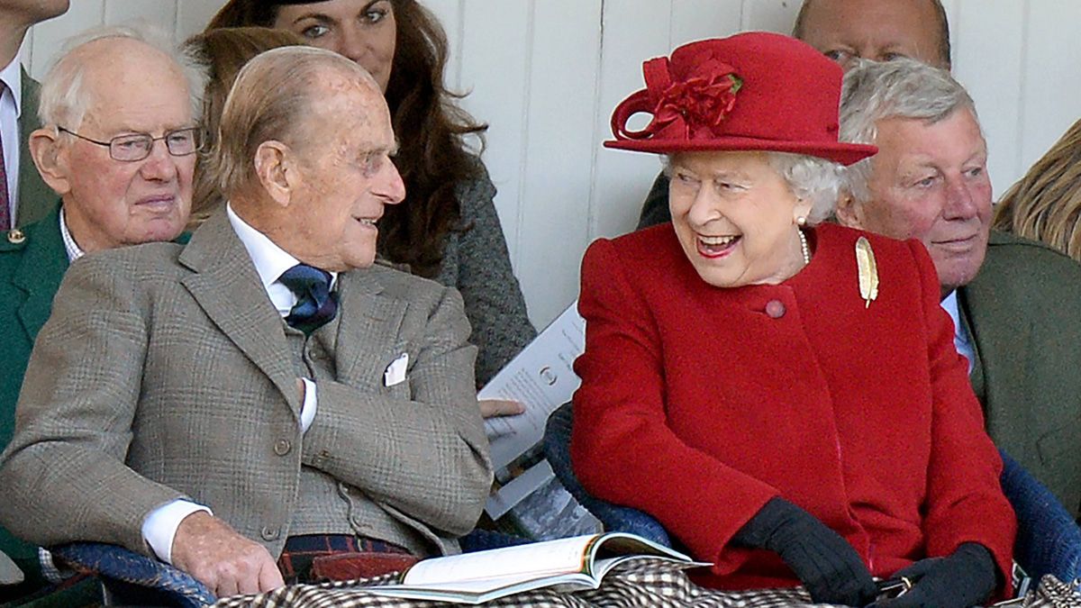 Prinz Philip, der König der Fettnäpfchen: Seine 20 unverschämtesten Sprüche!