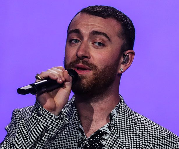 Sam Smith jetzt immer mit High Heels unterwegs