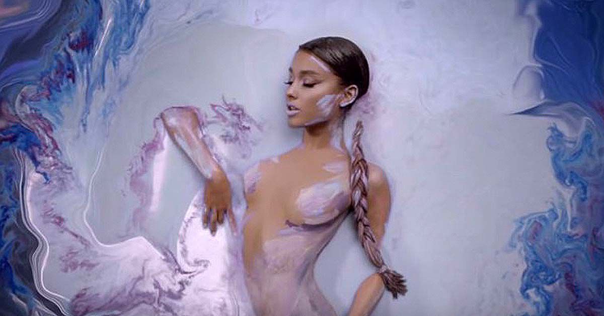 Ariana Grande in Öl: Neues Video schon über 20 Mio. Views