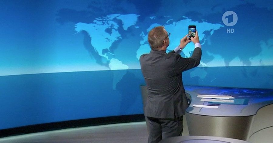 Jan Hofer macht'n Selfie in der "Tagesschau": Was war da denn los?