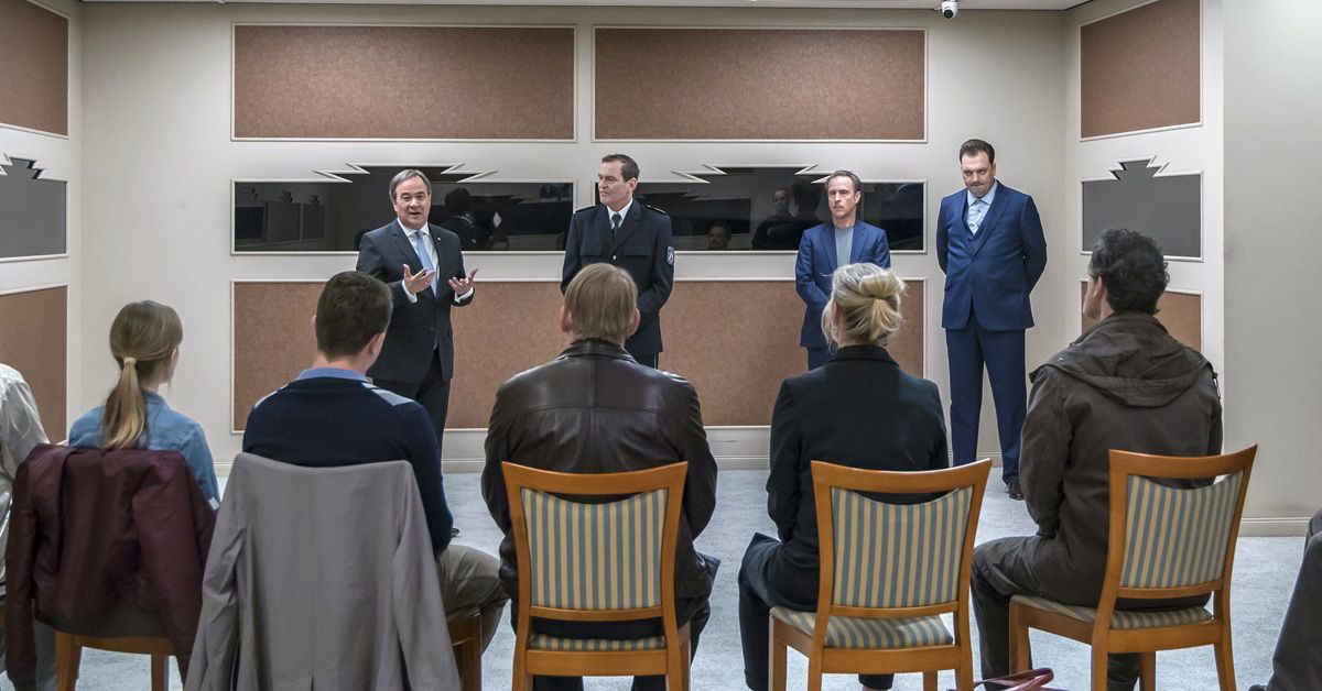 TV Kritik Tatort "Das Team": Sieben Kommissare, ein echter Ministerpräsident