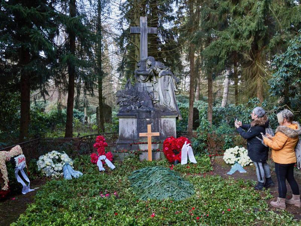 Jan Fedder auf Ohlsdorfer Friedhof beigesetzt
