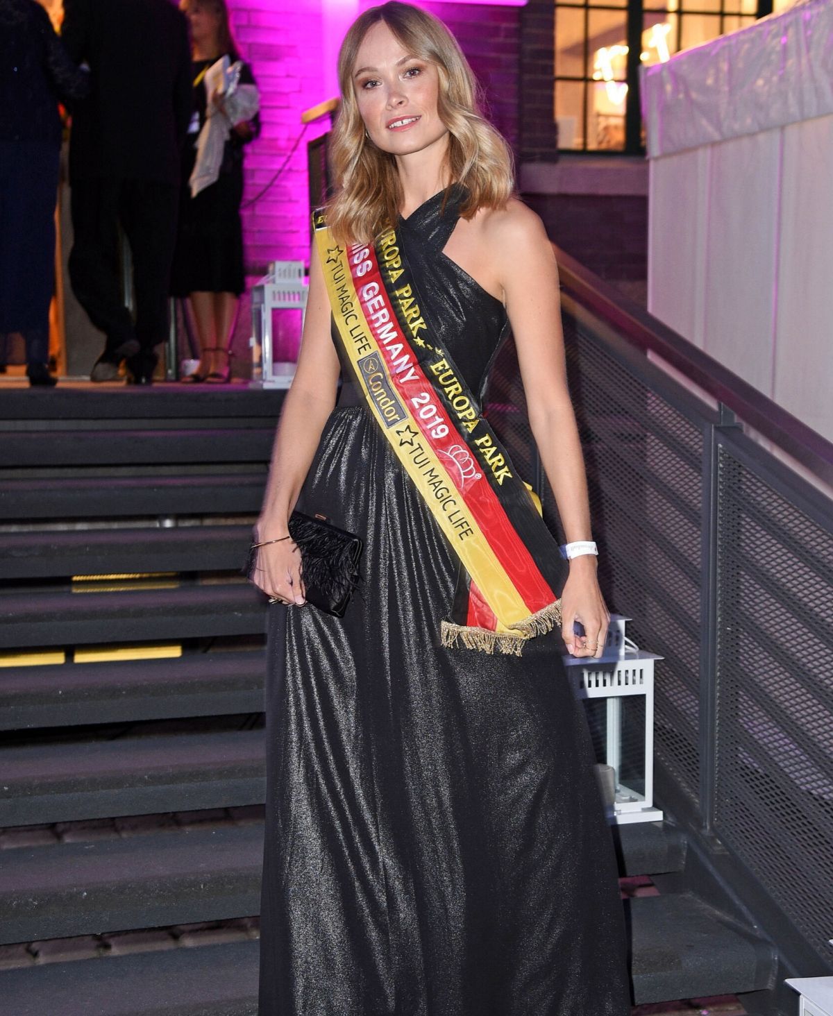 Nadine Berneis: Miss Germany freut sich wieder auf ihre Polizeiuniform