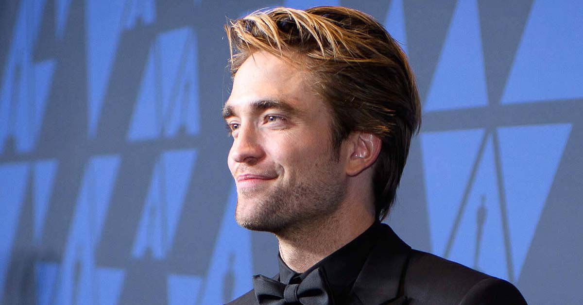 Robert Pattinson zeigt sich hier erstmals als Batman!