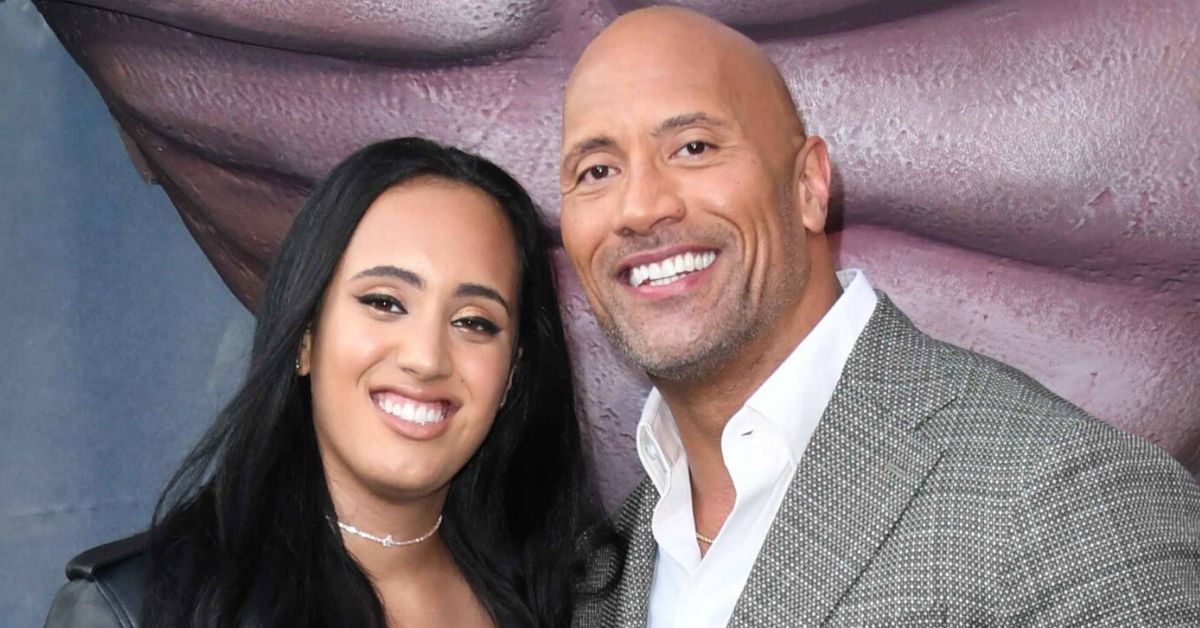 Dwayne Johnson's Tochter lässt sich zur Show-Kämpferin ...