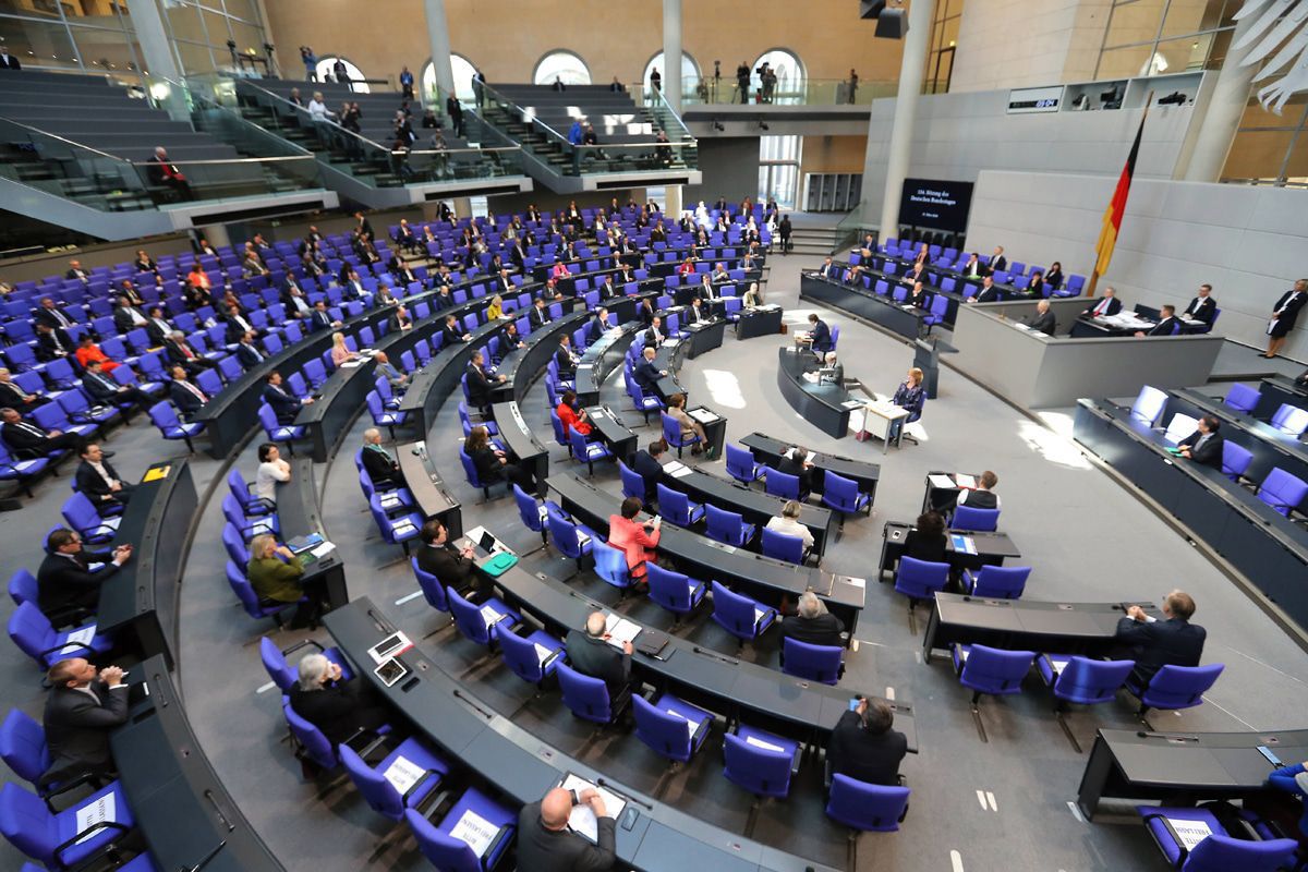 Bundestag: So eine Sitzung hat's noch nie geben - die Bilder!
