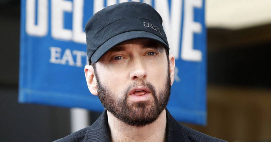 Eminems Tochter hockt zuhause und macht Selfies