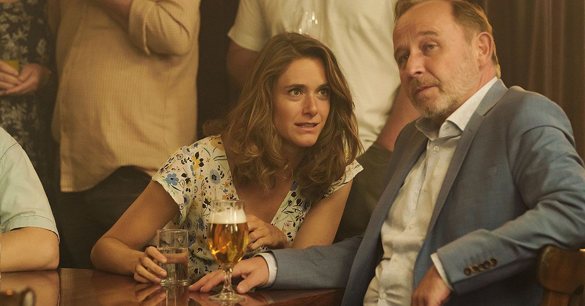 TV-Tipp: Dreiteiler "Unterleuten - Das zerrissene Dorf" mit Starbesetzung