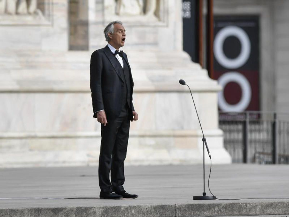 Video: Andrea Bocelli singt ganz einsam im Mailänder Dom