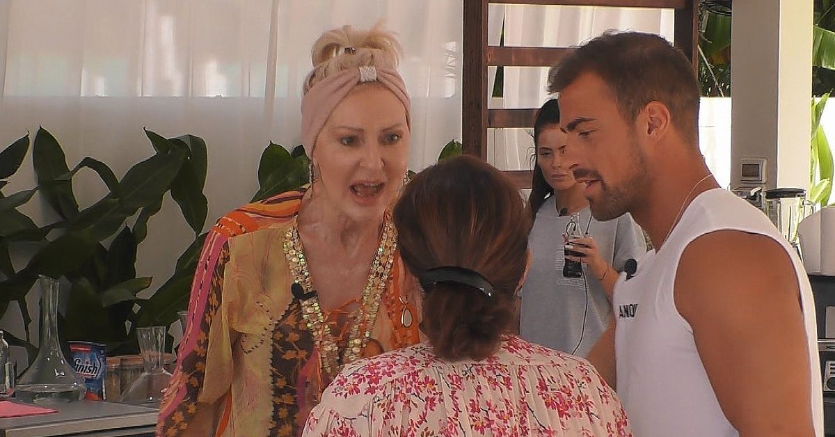 Désirée Nick erklärt hier warum sie Claudia Obert nicht mag