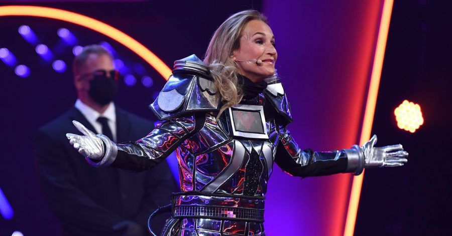 "The Masked Singer": Caroline Beil ist enttarnt