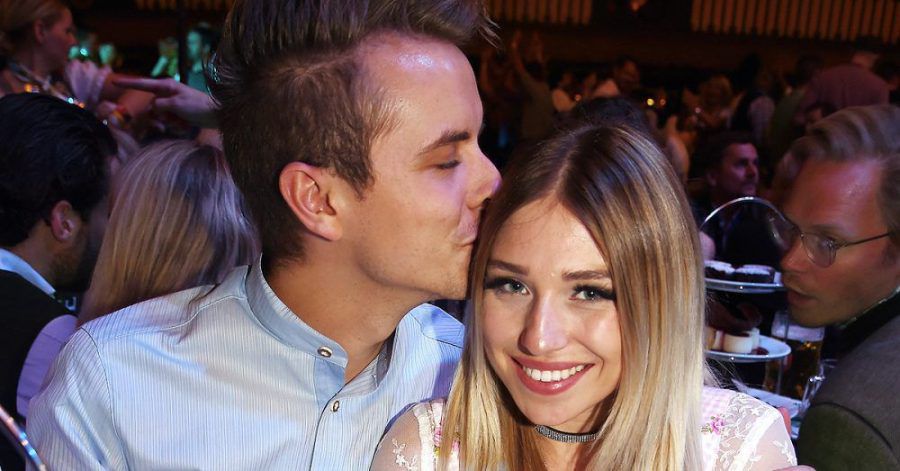Bibi und Julian Claßen laden zur Hausbesichtigung