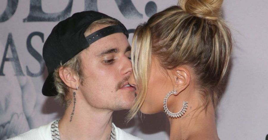 Hailey Bieber über ihren ersten Kuss mit Justin