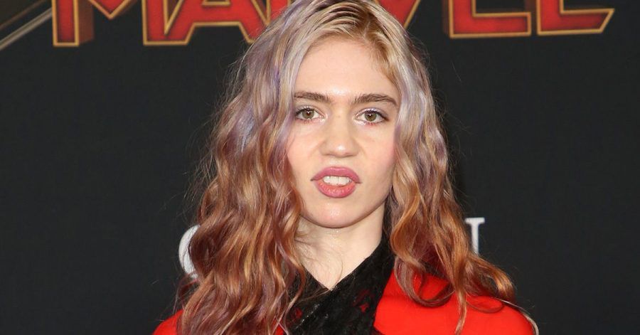 Grimes versteigert ihre Seele an den Höchstbietenden