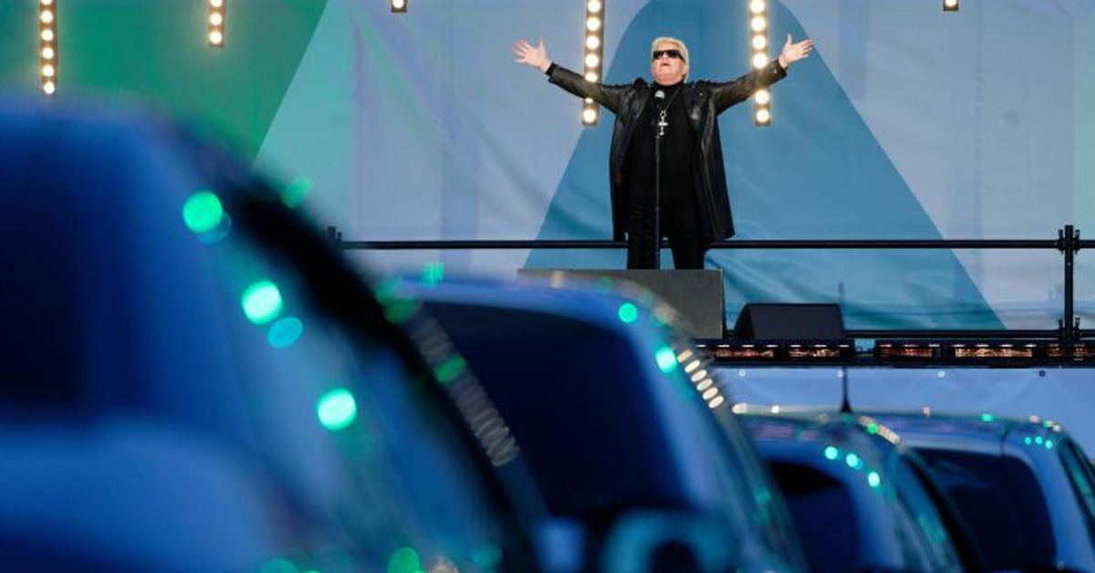 Heino: So war das Autokonzert mit dem 81-Jährigen