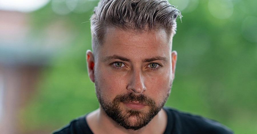 Felix von Jascheroff: Song mit Joelina Drews