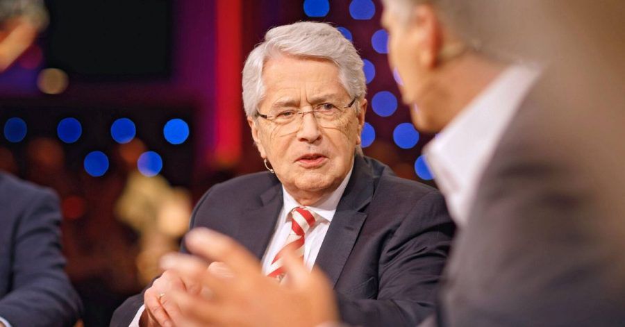 Frank Elstner hielt Parkinson-Zittern lange für Lampenfieber!