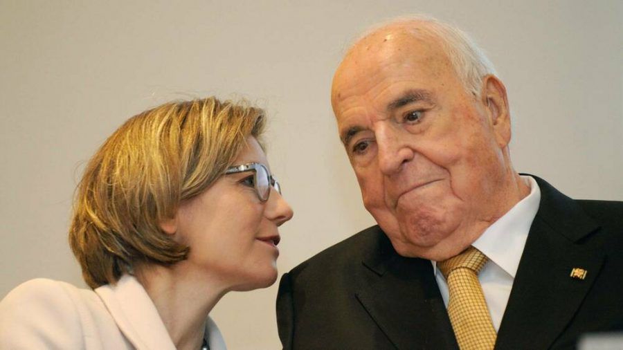 Helmut Kohl und Maike Kohl-Richter im Jahr 2014 (stk/spot)