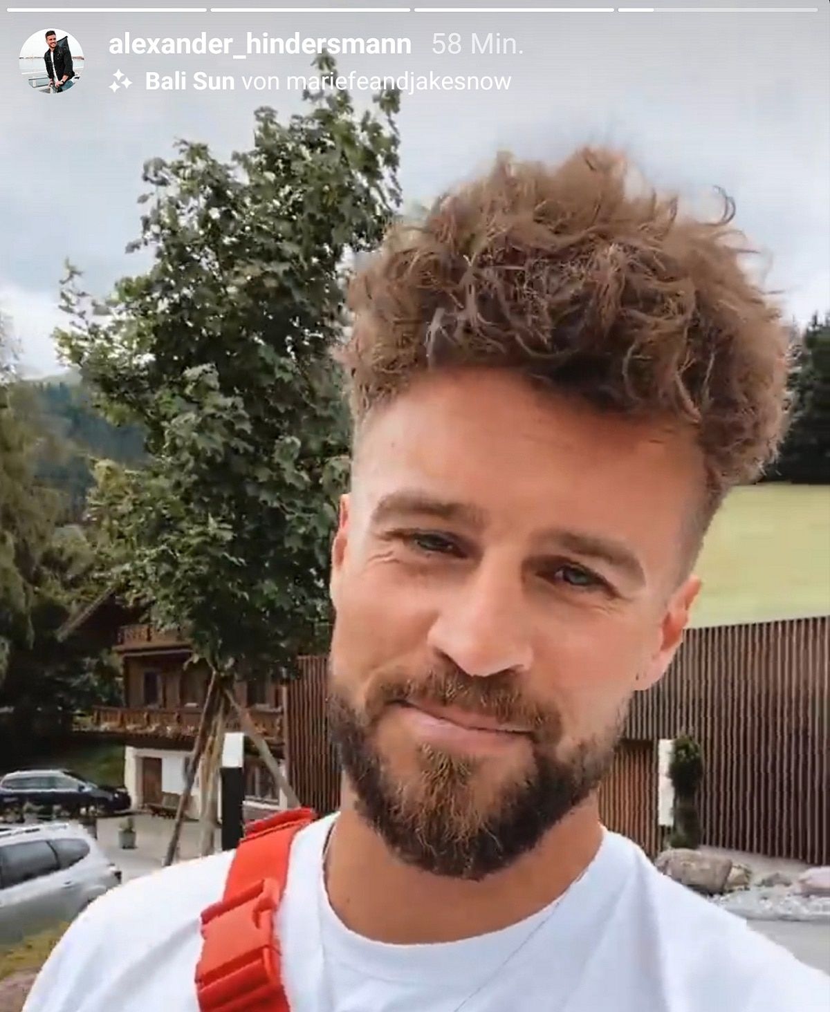 Sorry, aber was geht mit Alex Hindersmann Haaren ab?
