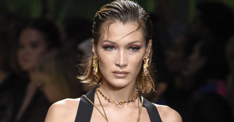 Bella Hadid modelt für diese heißen Bikinis