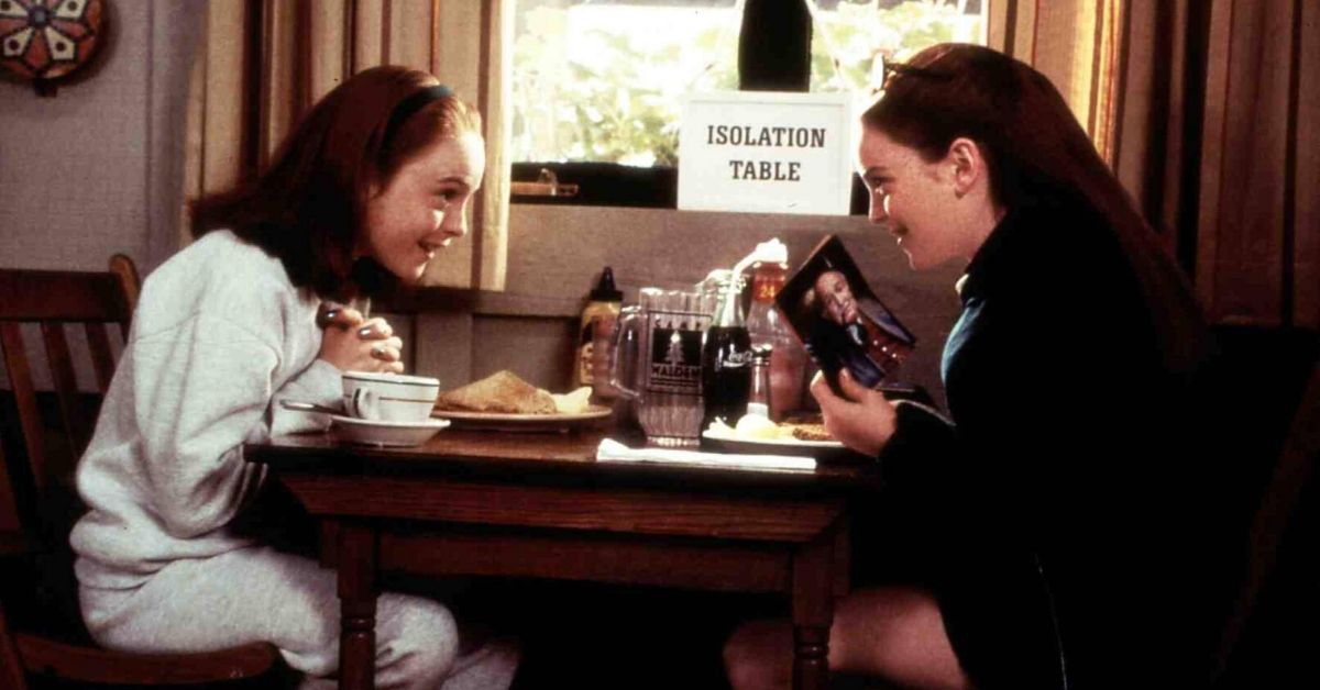 Instagram-Reunion mit den Stars aus "Ein Zwilling kommt selten allein"