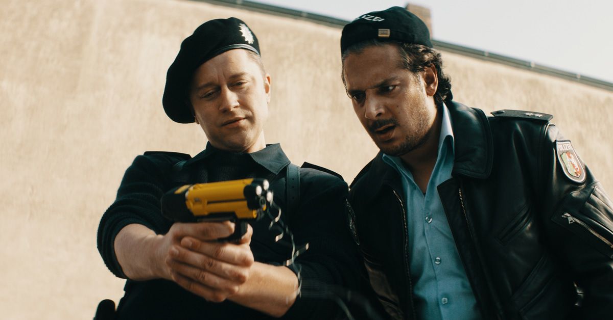 Trailer "Faking Bullshit" mit Bjarne Mädel und Erkan Acar