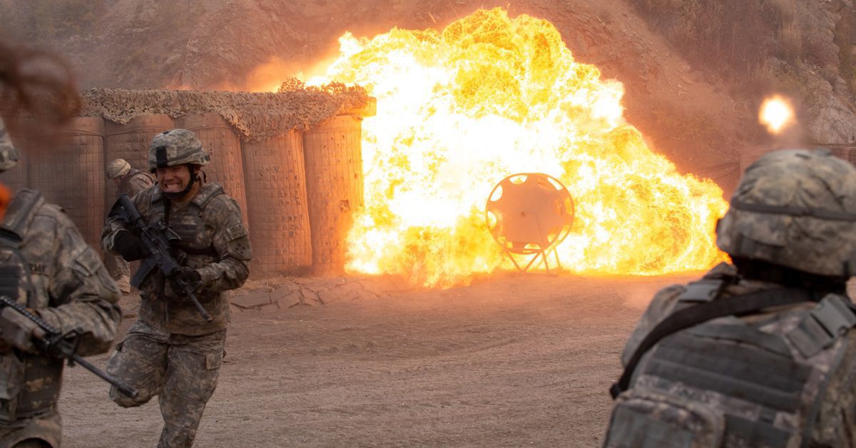 Preview "The Outpost" mit Scott Eastwood und Orlando Bloom