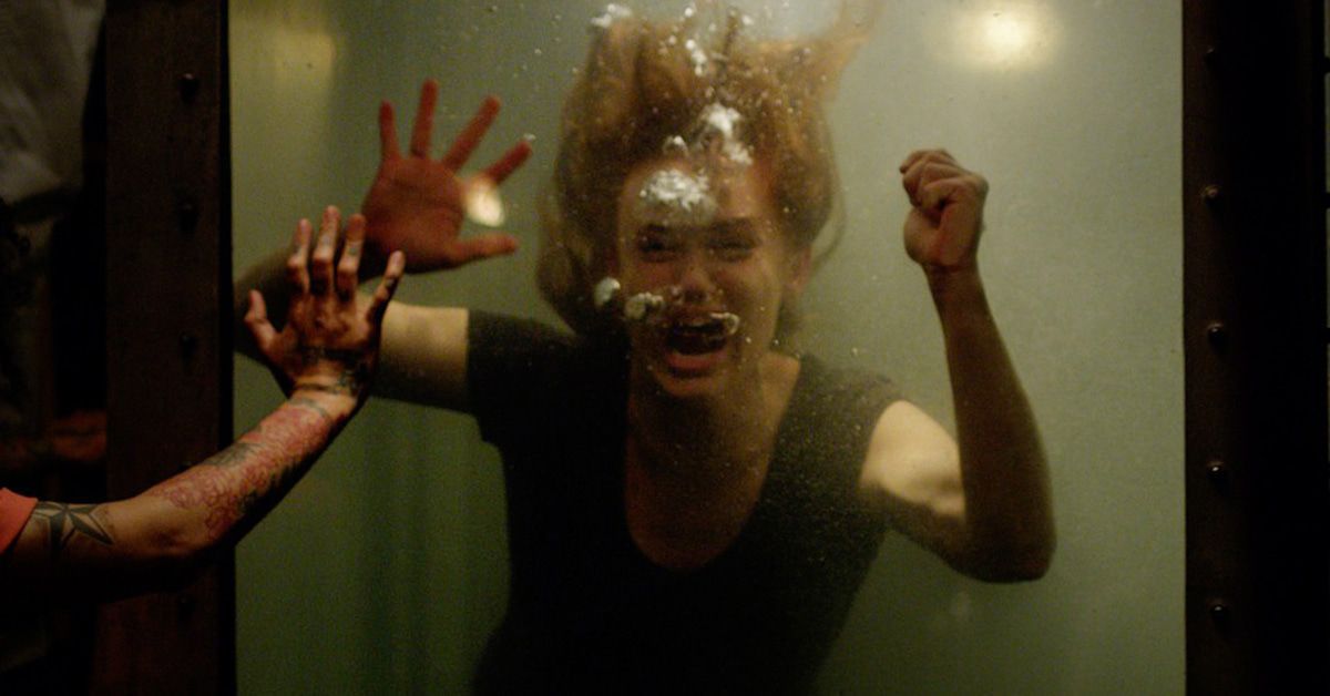 "Follow Me": Escape-Room-Horror mit Serienstar Keegan Allen
