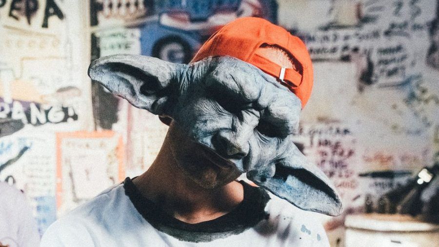 Für Carlo Waibel, alias Cro, gehört die Maske einfach dazu. (dr/spot)