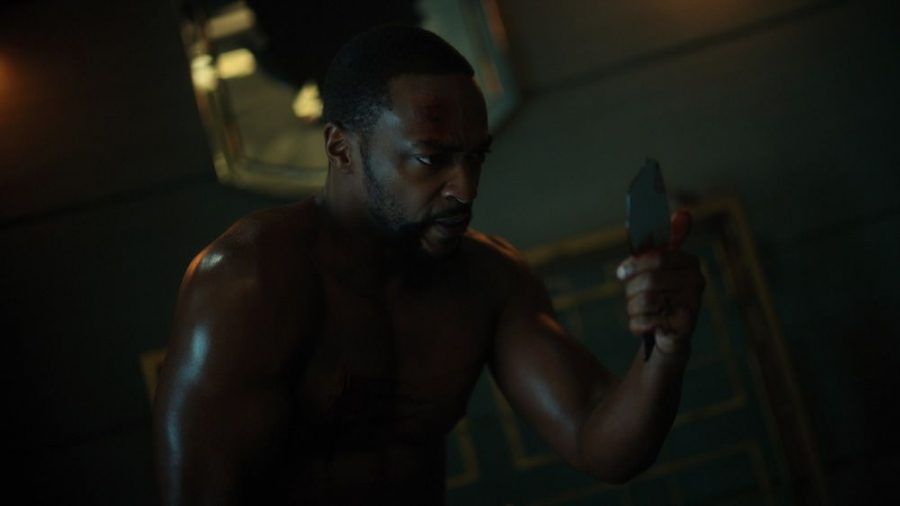 Marvel-Star Anthony Mackie in seiner "Altered Carbon"-Rolle des Takeshi Kovacs. (cos/spot)