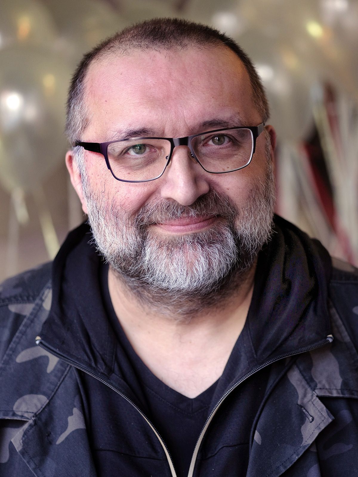 Wolfgang Bahro wird 60: Der Bösewicht der Nation packt aus