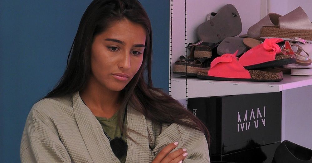 "Love Island" Tag 8: Josua flennt, Aurelia flucht und ein Couple trennt sich
