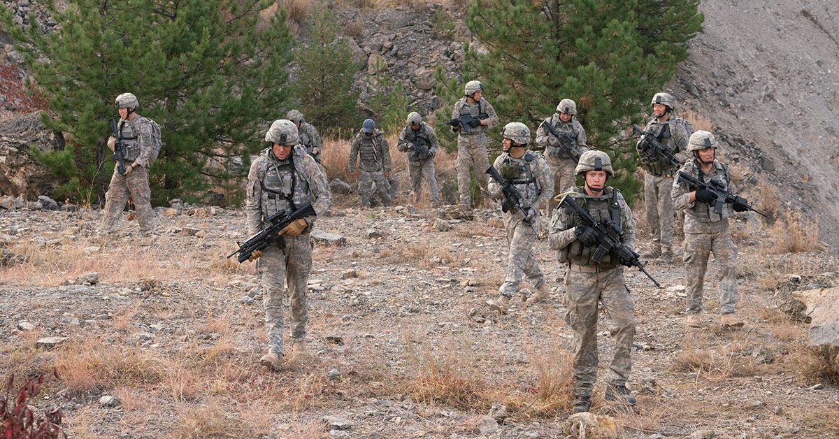 Filmkritik "The Outpost": Packendes Kriegsdrama mit Orlando Bloom