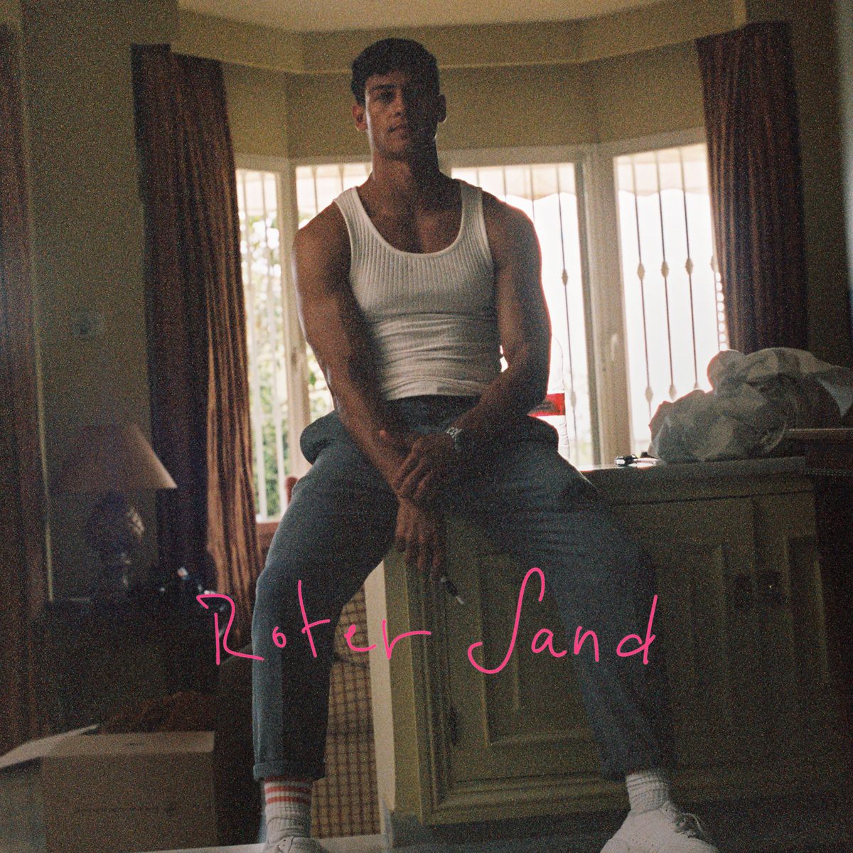 Emilio Sakraya: So klingt sein Debütalbum "Roter Sand"