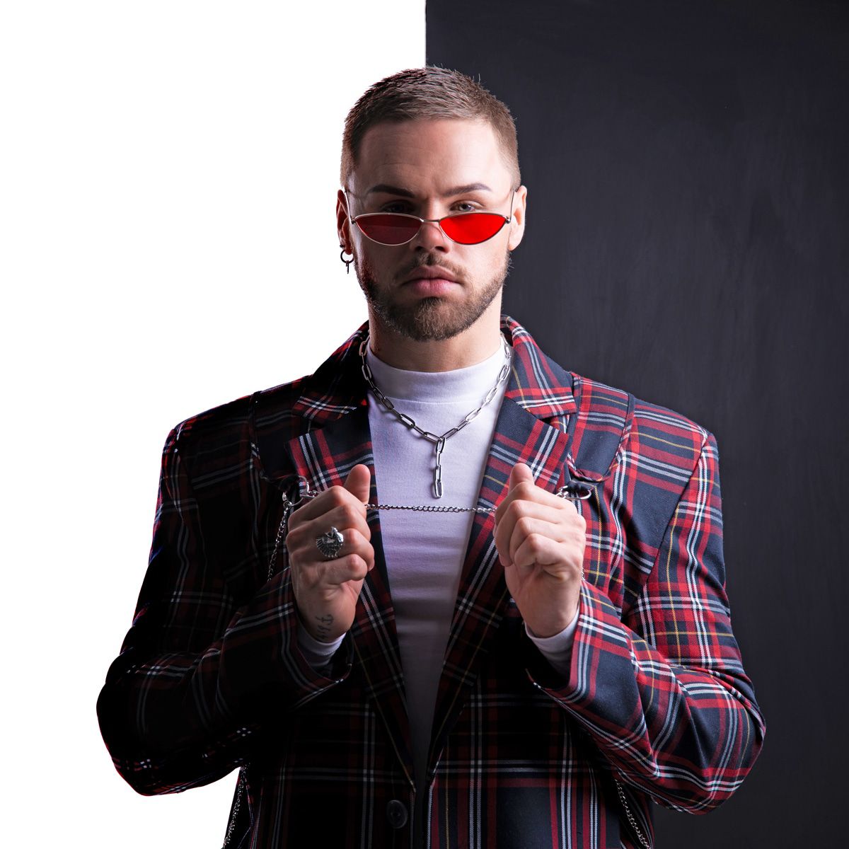 Daniel Schuhmacher: Der Ex-DSDS-Sieger mit neuem Video "Hypnotized"