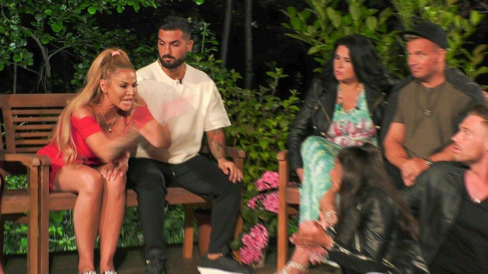 „Sommerhaus der Stars“ Warum Lisha und Lou das Zeug zum Sieg haben