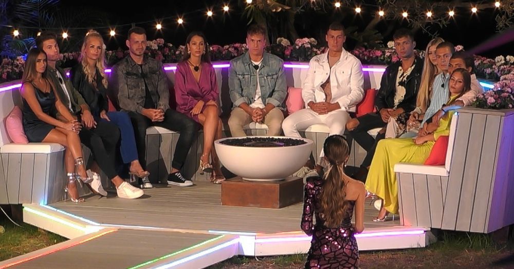 "Love Island": Luca und Nathalia bandeln an und zwei Islander müssen gehen