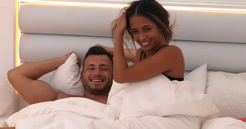 "Love Island" Tag 9: Ein Couple verbringt erste Liebesnacht zusammen