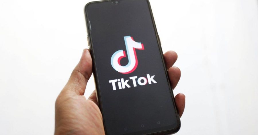 Illegale Machenschaften?: 12-Jährige verklagt TikTok