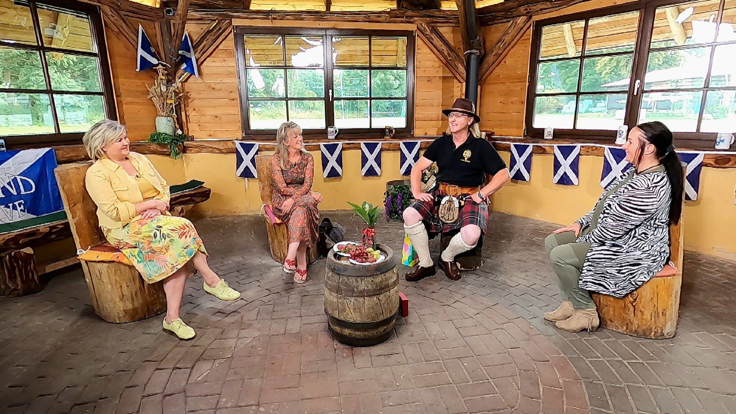 "Bauer sucht Frau": Verliebt sich Pferdewirtin Denise in "Love Island"-Star?