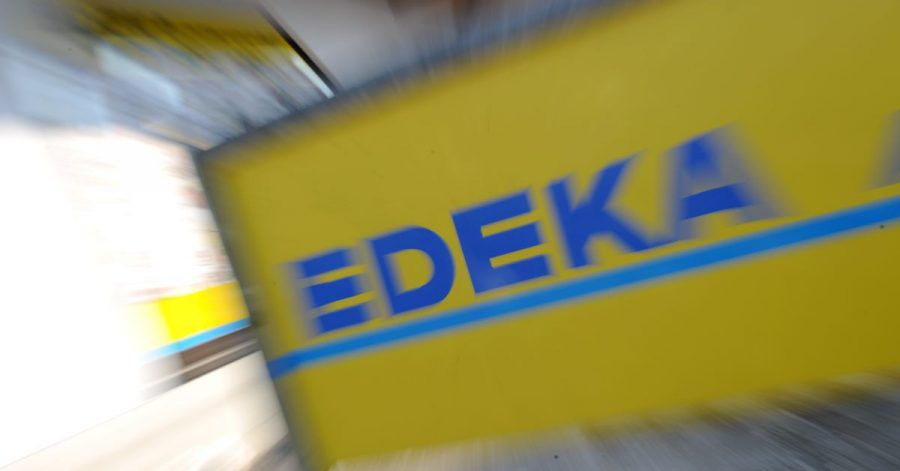 Eine unter anderem bei Edeka angebotene Sorte Eistee sollte umgehend zurück in den Laden gebracht werden. Verschlussteile könnten verschluckt werden.