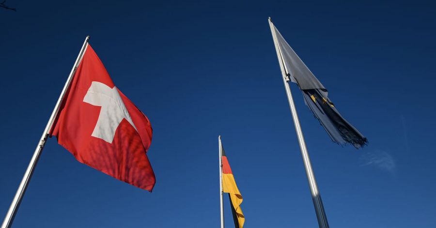 Die Schweiz hat die beiden Stadtstaaten Berlin und Hamburg zu Risikogebieten erklärte. Eine Anreise von dort aus ist daher mit einer zehntägigen Quarantäne verbunden.