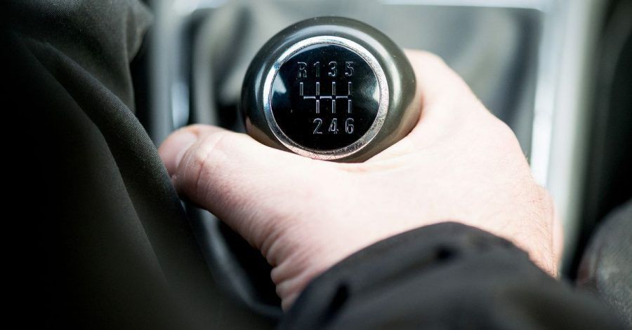 Eine neue Kfz-Versicherung kann sich lohnen. Die Bedingungen sollten Sie vorab gut prüfen.