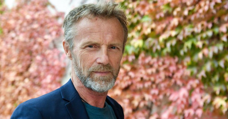 Jo Nesbø lässt Harry Hole wieder einmal ermitteln.