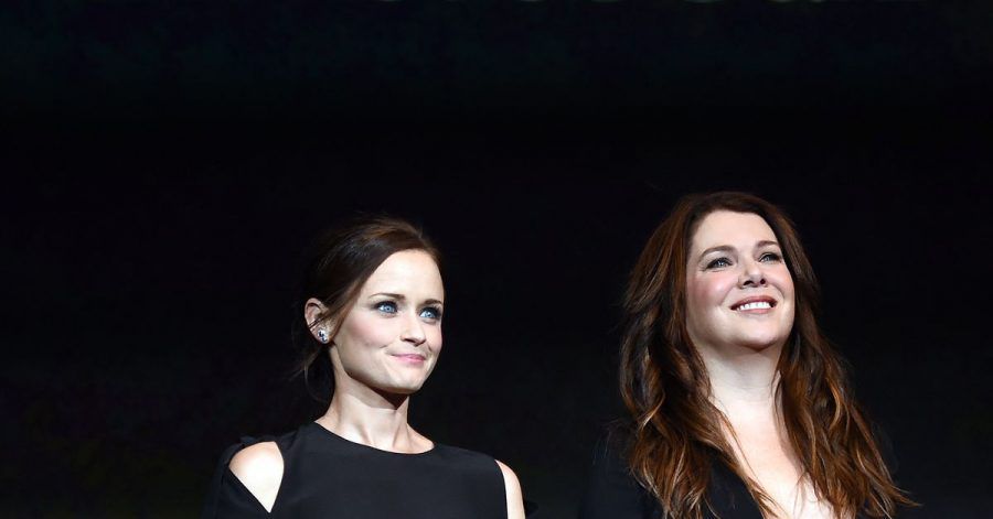 Die US-amerikanischen Schauspielerinnen Alexis Bledel (l) und Lauren Graham sind die Stars der «Gilmore Girls».