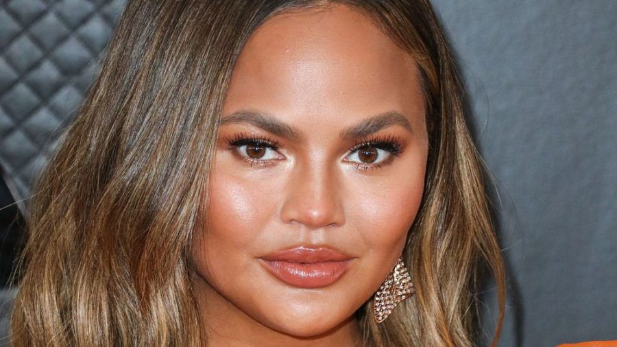 Chrissy Teigen trauert um ihr Baby (ili/spot)