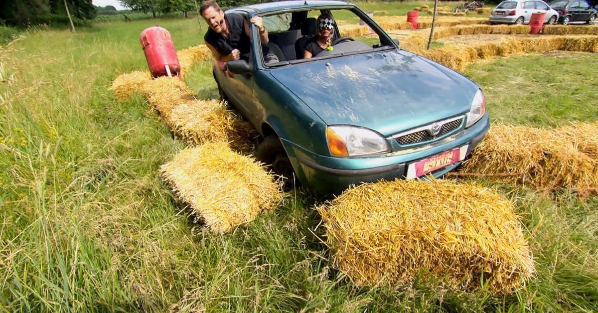 „Sommerhaus der Stars“: Verbotene Küsse zwischen Ex-Feinden!